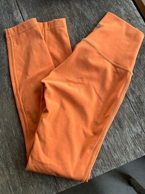 Lululemon Women's in Orange Leggings, Size 0